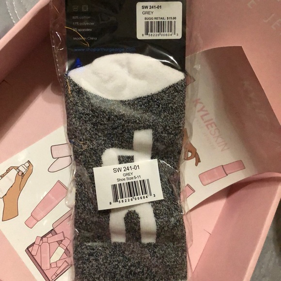 Kylie Skin and more bundle for
@JJENKINS12 - Picture 2 of 3